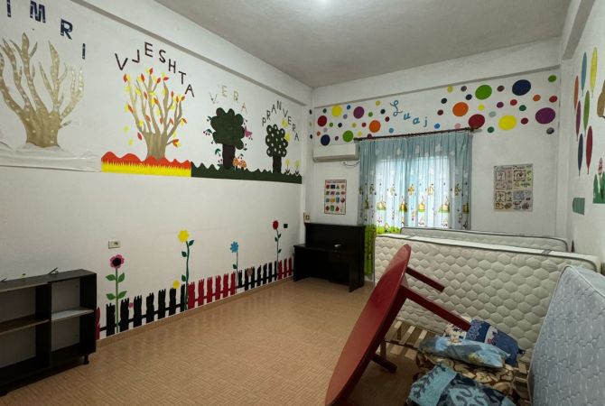 Jepet me qira ambient biznesi, Institut 