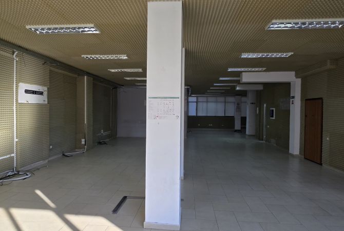 Business Property for Rent 3+1 in Tirana - 3,000 Euro