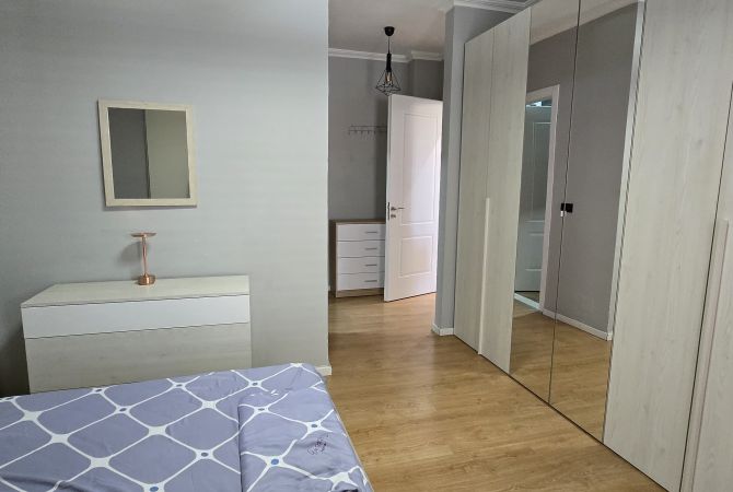 Shtepi me qera 2+1 ne Tirane - 800 Euro