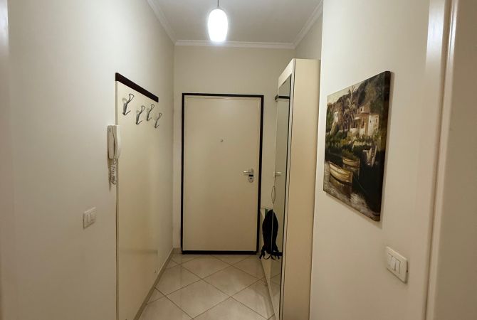 Shtepi me qera Apartament ne Tirane, 2+1, Mobilimi E mobiluar, Pagesa 580  Euro.