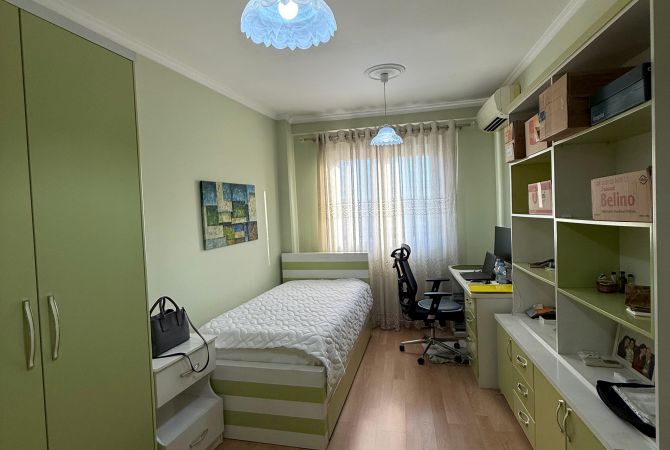 Shtepi me qera Apartament ne Tirane, 2+1, Mobilimi E mobiluar, Pagesa 580  Euro.