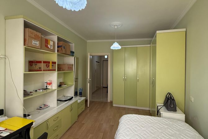 Shtepi me qera Apartament ne Tirane, 2+1, Mobilimi E mobiluar, Pagesa 580  Euro.