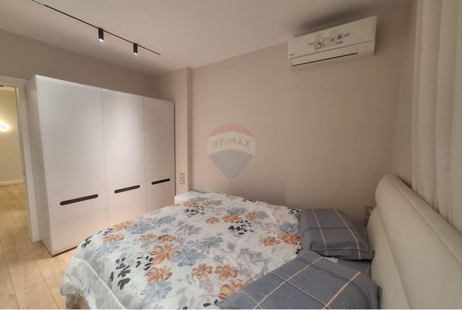 Shtepi me qera Apartament ne Tirane, 1+1, Mobilimi E mobiluar, Pagesa 700  Euro.