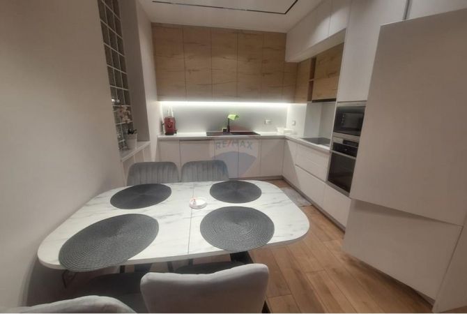 Shtepi me qera 1+1 ne Tirane - 700 Euro
