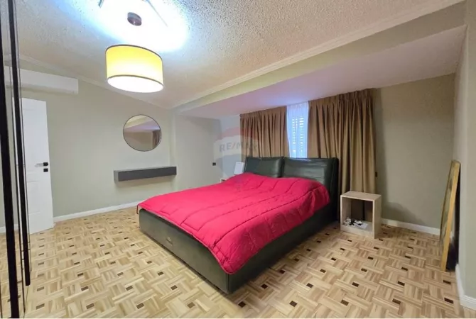 Shtepi me qera 3+1 ne Tirane - 2,000 Euro
