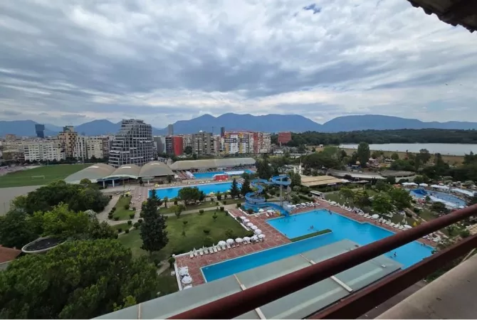 Shtepi me qera 3+1 ne Tirane - 2,000 Euro