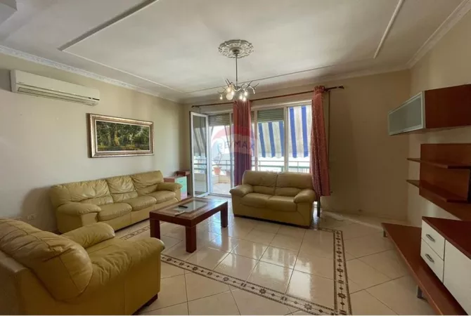 Shtepi me qera 2+1 ne Tirane - 550 Euro