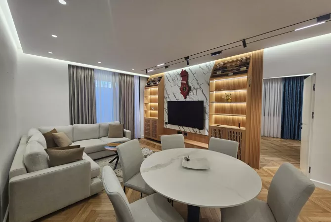 Shtepi me qera 2+1 ne Tirane - 700 Euro