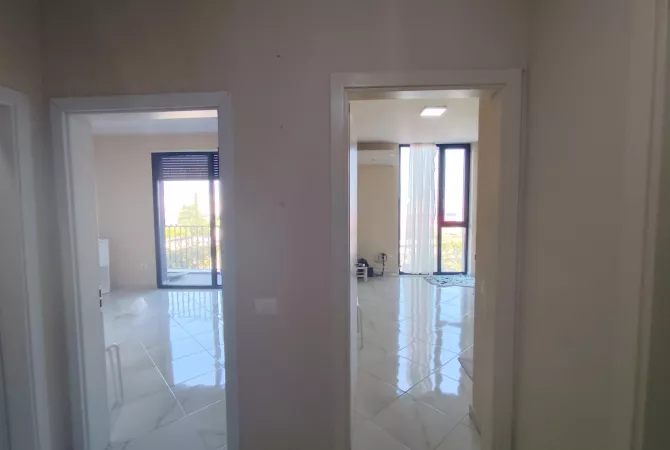 Jepet me qira ambient per zyra apo klinika