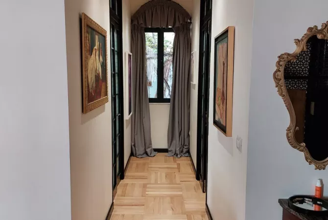 Shtepi me qera Apartament ne Tirane, 2+1, Mobilimi E mobiluar, Pagesa 700  Euro.