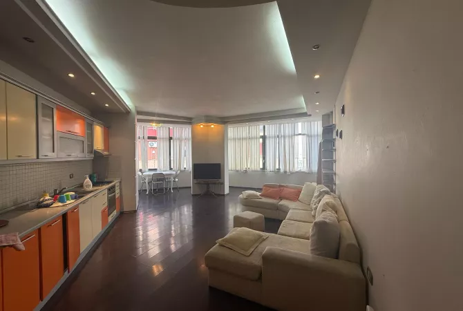 Shtepi me qera Apartament ne Tirane, 2+1, Mobilimi E mobiluar, Pagesa 650  Euro.