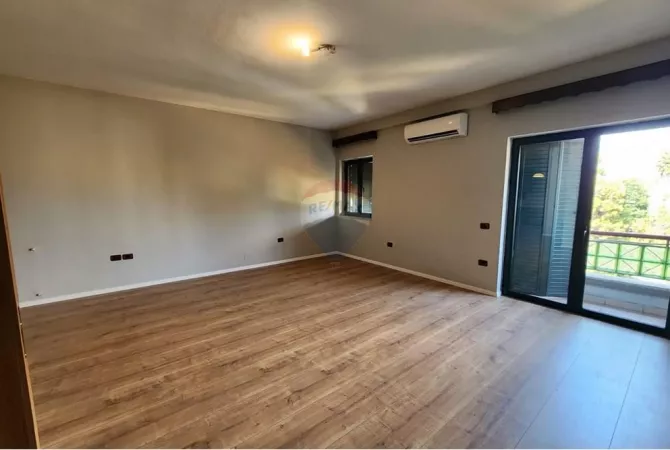 Business Property for Rent 3+1 in Tirana - 1,300 Euro