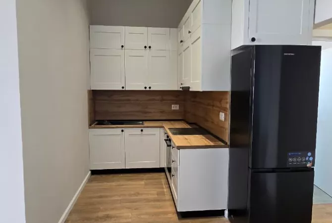 Shtepi me qera Apartament ne Tirane, 1+1, Mobilimi E mobiluar, Pagesa 550  Euro.