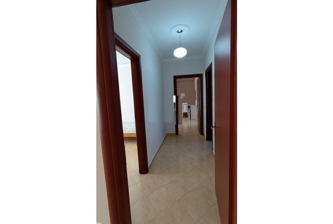 Shtepi ne shitje Apartament ne Tirane, 2+1, Mobilimi Pjeserisht e mobiluar, Pagesa 149,000  Euro.