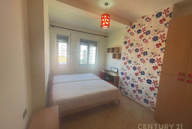 Shtepi me qera Apartament ne Tirane, 1+1, Mobilimi E mobiluar, Pagesa 750  Euro.