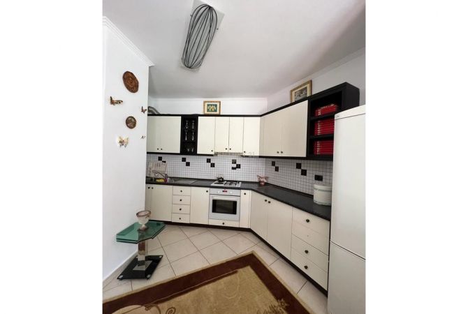 Shtepi me qera 3+1 ne Tirane - 500 Euro