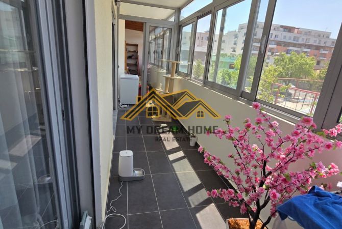 Shtepi ne shitje Apartament ne Durres, 2+1, Mobilimi E mobiluar, Pagesa 115,000  Euro.