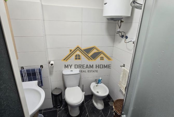 Shtepi ne shitje Apartament ne Durres, 2+1, Mobilimi E mobiluar, Pagesa 115,000  Euro.