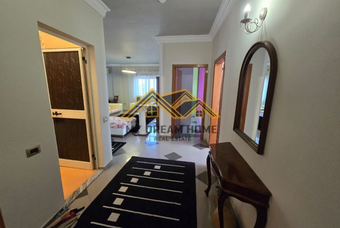 Shtepi ne shitje Apartament ne Durres, 3+1, Mobilimi E mobiluar, Pagesa 165,000  Euro.