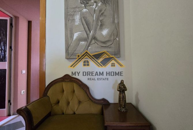 Shtepi ne shitje Apartament ne Durres, 3+1, Mobilimi E mobiluar, Pagesa 165,000  Euro.