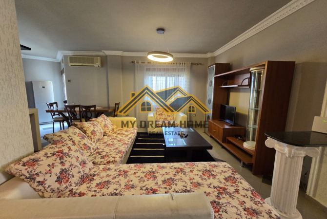 Shtepi ne shitje Apartament ne Durres, 3+1, Mobilimi E mobiluar, Pagesa 165,000  Euro.