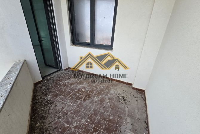 Shtepi ne shitje Apartament ne Durres, 1+1, Mobilimi Bosh, pa mobiluar, Pagesa 223,000  Euro.