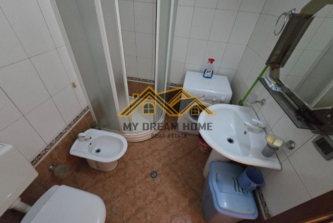 Shtepi ne shitje Apartament ne Durres, 1+1, Mobilimi E mobiluar, Pagesa 88,700  Euro.