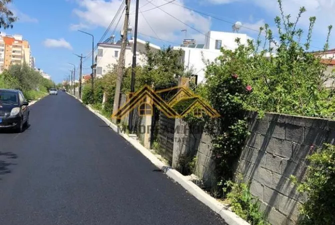 Shtepi ne shitje Shtepi Private ne Durres, 3+1, Mobilimi E mobiluar, Pagesa 240,000  Euro.