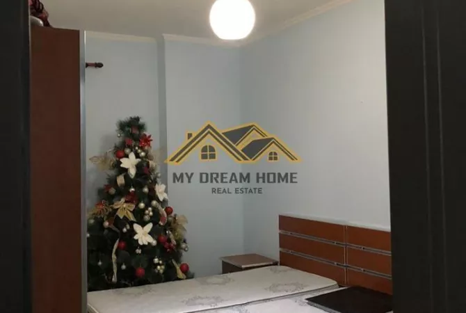 Shtepi ne shitje Apartament ne Durres, 2+1, Mobilimi E mobiluar, Pagesa 170,000  Euro.