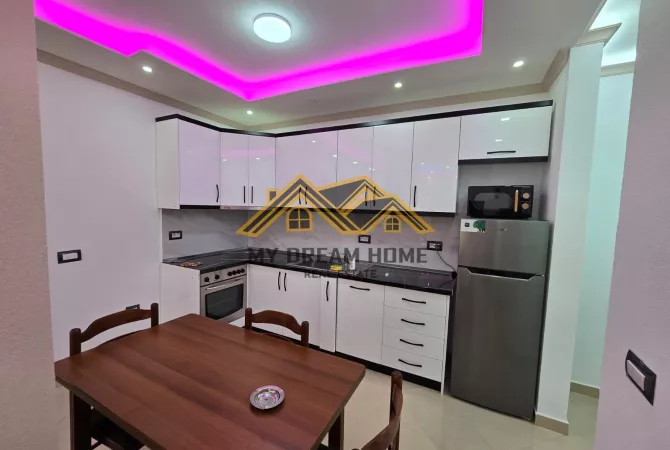 Shtepi ne shitje Apartament ne Durres, 2+1, Mobilimi E mobiluar, Pagesa 100,000  Euro.