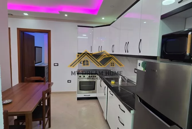 Shtepi ne shitje Apartament ne Durres, 2+1, Mobilimi E mobiluar, Pagesa 100,000  Euro.