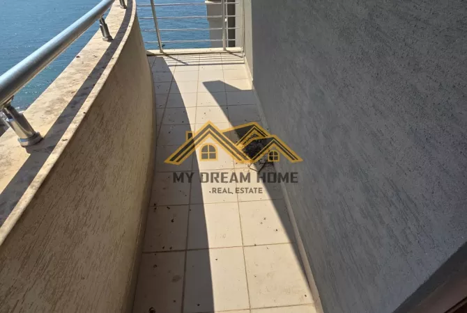 Shtepi ne shitje Apartament ne Durres, 3+1, Mobilimi Bosh, pa mobiluar, Pagesa 630,000  Euro.