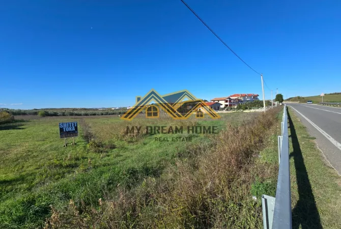 Toke per Shitje ne Manez Buze Rruge !