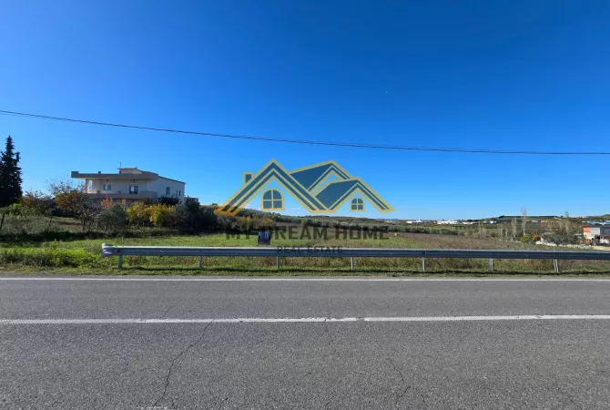 Toke per Shitje ne Manez Buze Rruge !