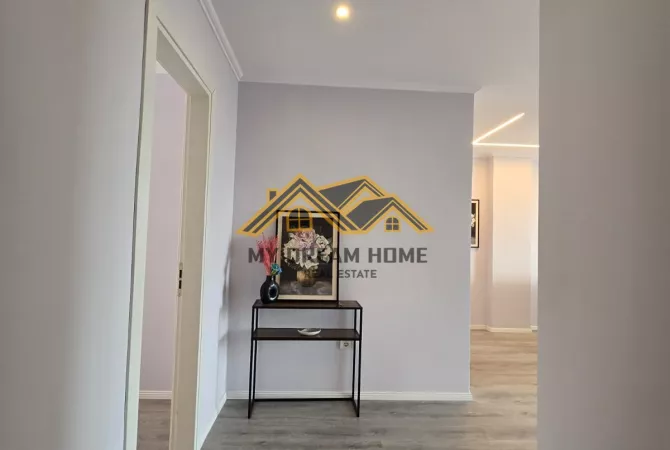 Shtepi ne shitje Apartament ne Durres, 1+1, Mobilimi Pjeserisht e mobiluar, Pagesa 145,000  Euro.