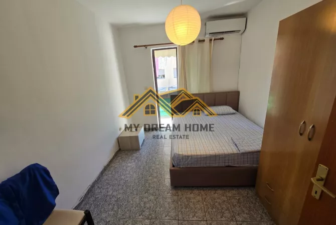 Shtepi ne shitje Apartament ne Durres, 1+1, Mobilimi Pjeserisht e mobiluar, Pagesa 70,000  Euro.