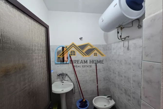 Shtepi ne shitje Apartament ne Durres, 1+1, Mobilimi Pjeserisht e mobiluar, Pagesa 70,000  Euro.