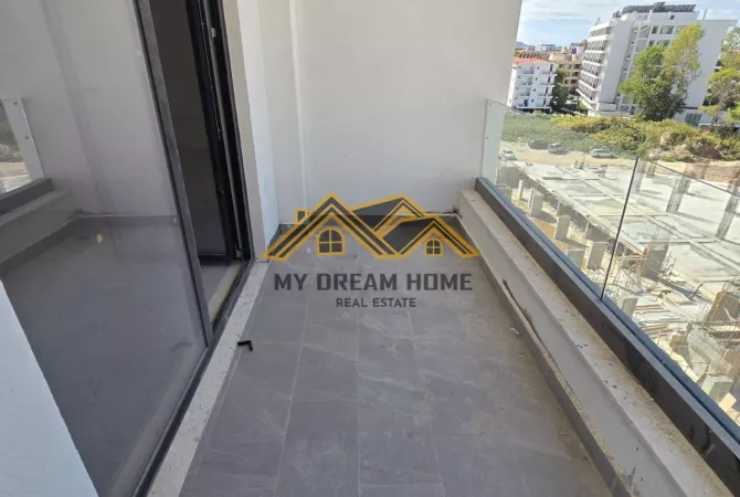 Shtepi ne shitje Apartament ne Durres, 1+1, Mobilimi Bosh, pa mobiluar, Pagesa 88,000  Euro.