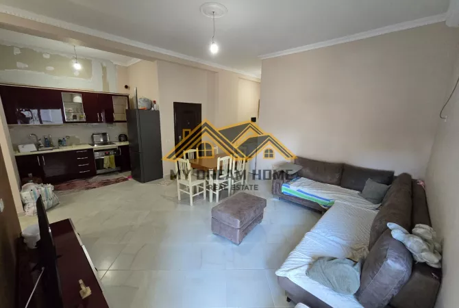 Apartment for sale in Durres 2+1, In Part