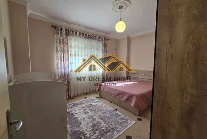 Shtepi me qera Apartament ne Durres, 2+1, Mobilimi E mobiluar, Pagesa 400  Euro.