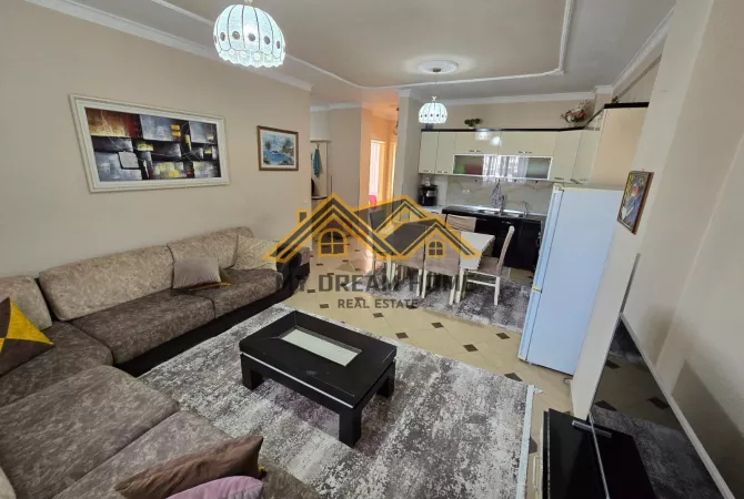 Shtepi me qera Apartament ne Durres, 2+1, Mobilimi E mobiluar, Pagesa 400  Euro.