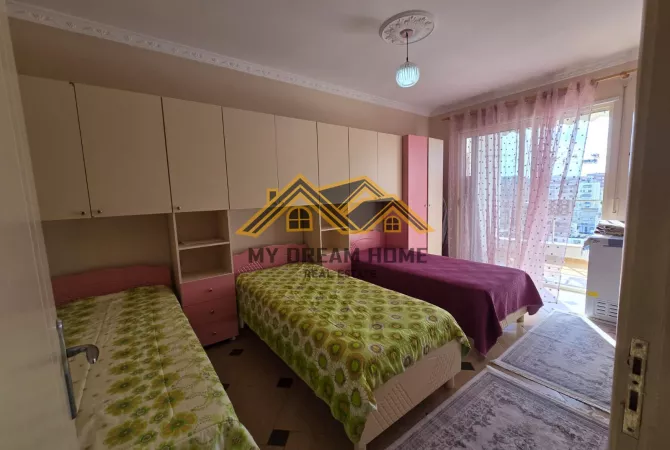 Shtepi me qera Apartament ne Durres, 2+1, Mobilimi E mobiluar, Pagesa 400  Euro.
