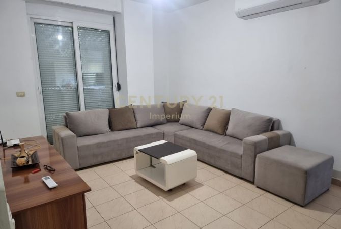 Shtepi me qera Apartament ne Tirane, 1+1, Mobilimi E mobiluar, Pagesa 430  Euro.