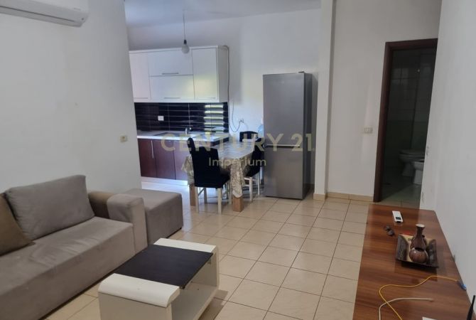 Shtepi me qera Apartament ne Tirane, 1+1, Mobilimi E mobiluar, Pagesa 430  Euro.