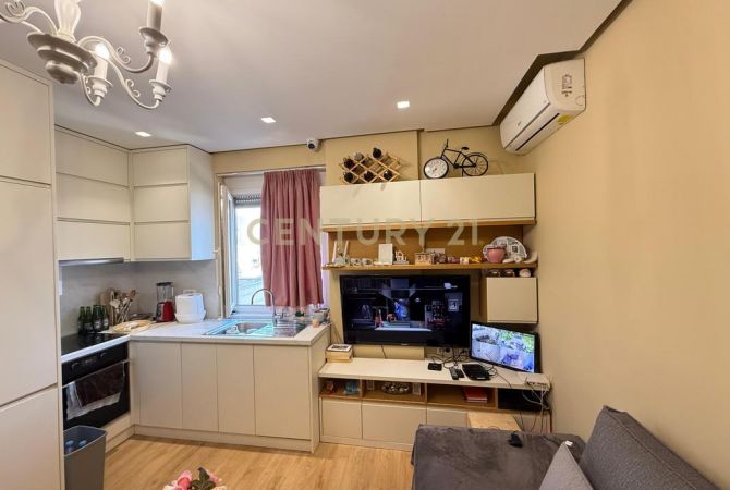 Shtepi ne shitje Apartament ne Tirane, 2+1, Mobilimi E mobiluar, Pagesa 130,000  Euro.