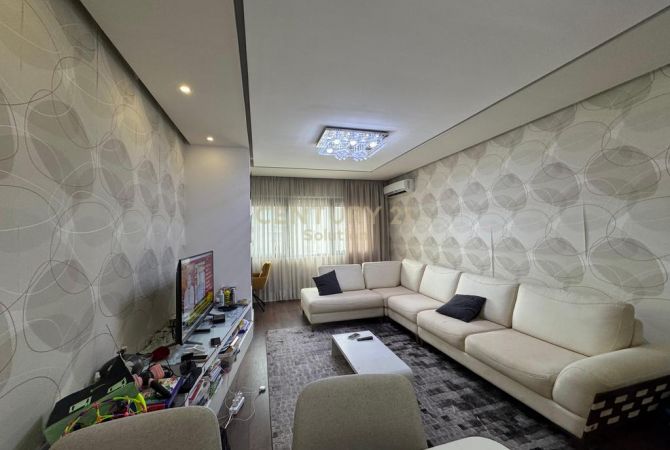 Shtepi ne shitje Apartament ne Tirane, 2+1, Mobilimi E mobiluar, Pagesa 170,000  Euro.