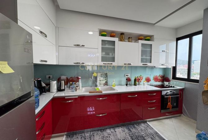 Shtepi ne shitje Apartament ne Tirane, 2+1, Mobilimi E mobiluar, Pagesa 170,000  Euro.