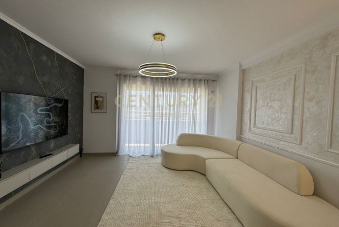 Shtepi ne shitje Apartament ne Tirane, 2+1, Mobilimi E mobiluar, Pagesa 163,000  Euro.