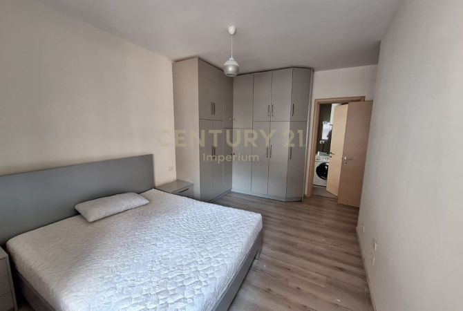 Shtepi ne shitje Apartament ne Tirane, 2+1, Mobilimi E mobiluar, Pagesa 205,000  Euro.