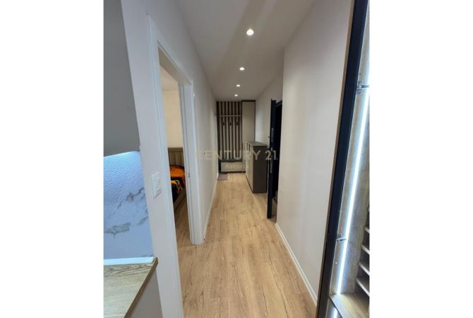 Shtepi ne shitje Apartament ne Tirane, 1+1, Mobilimi E mobiluar, Pagesa 120,000  Euro.